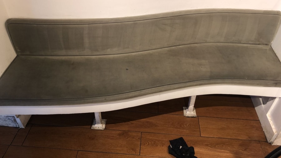 professional furniture cleaning service